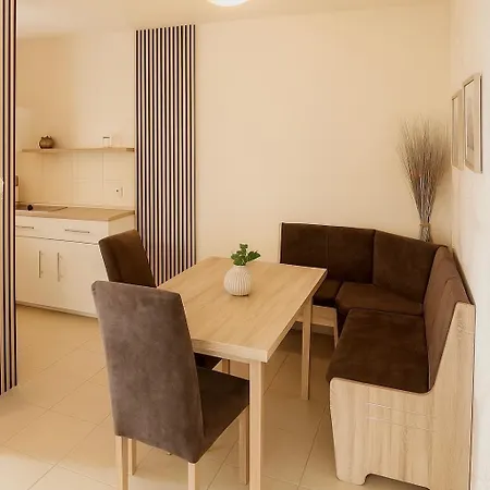 Domcek Lodenica * Sempte