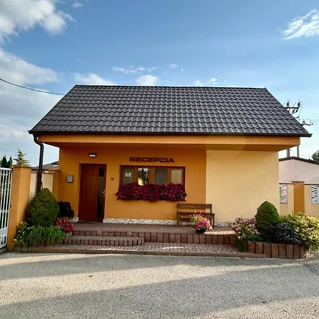 Nyaraló Domcek Lodenica